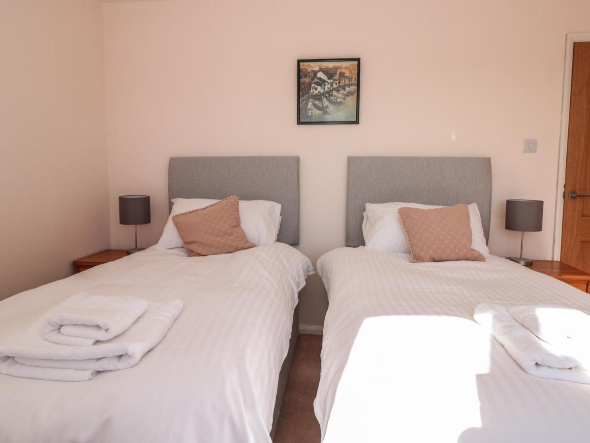 33 Weymouth Park Villa คิงส์บริดจ์ ภายนอก รูปภาพ